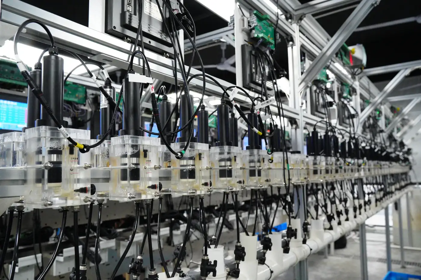 Recorra la fábrica en 360°